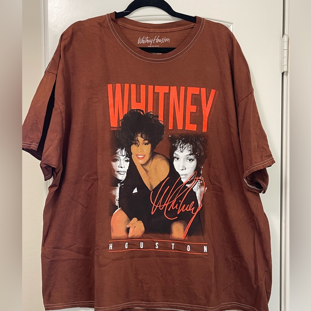 Men’s Whitney Houston graphic T-shirt, size XXL